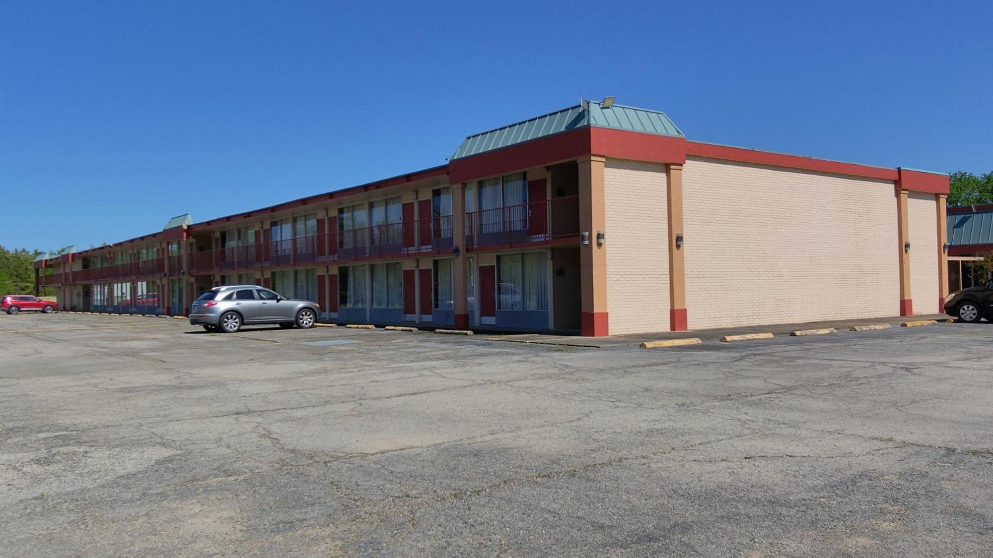 Countryside Inn & Suites Idabel Luaran gambar